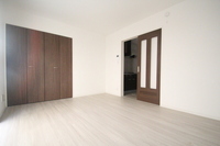 レユシール中山中町