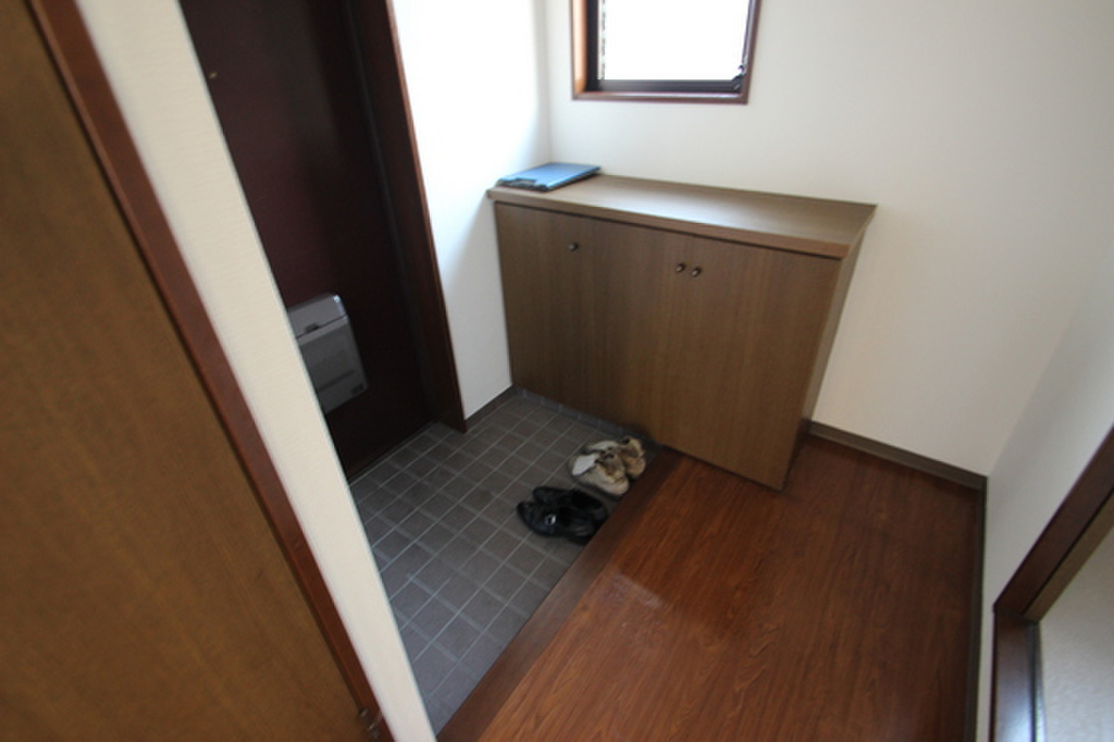 (8/22) 玄関