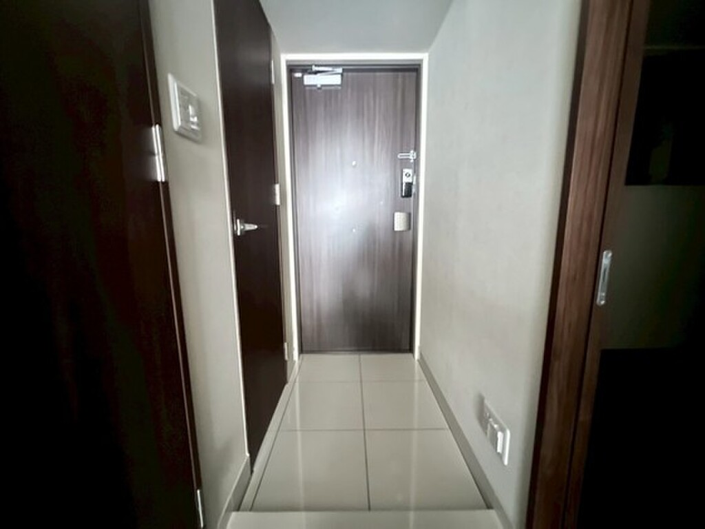 (10/21) 玄関 (10/21) 玄関