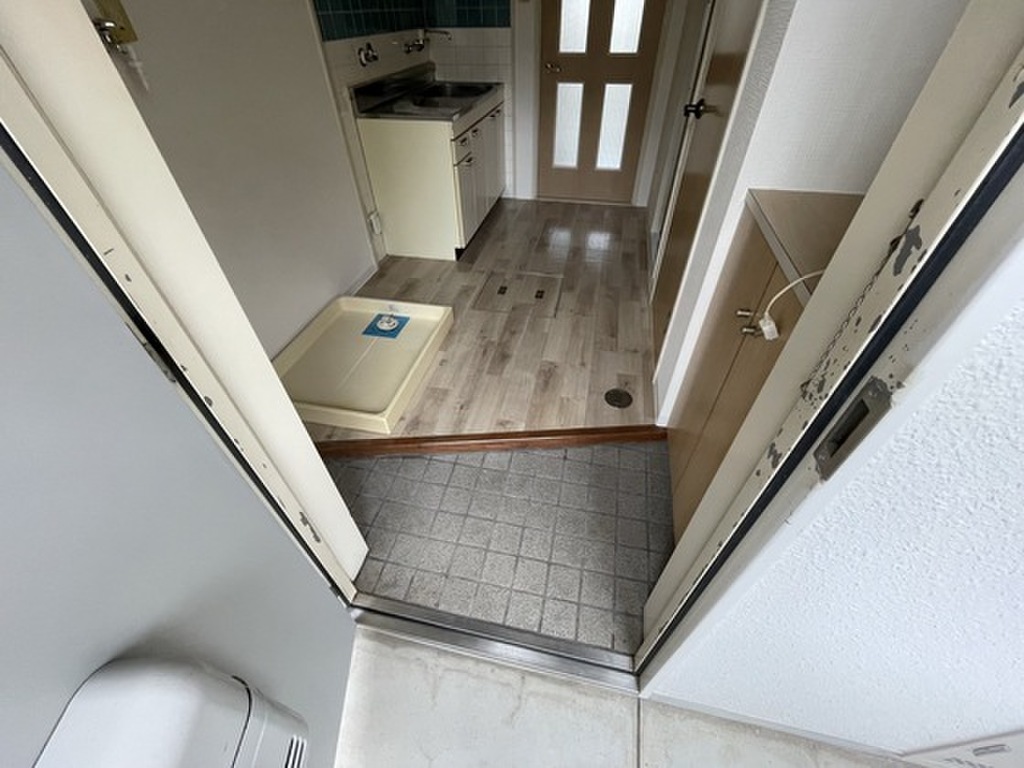 (7/20) 玄関 (7/20) 玄関