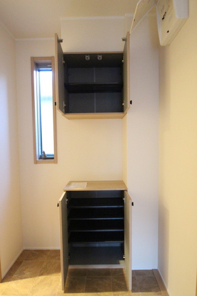 (14/24) 玄関 (14/24) 玄関