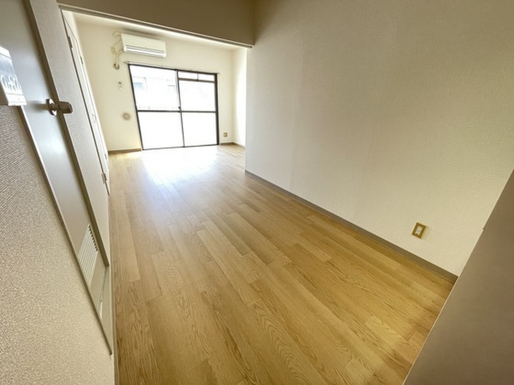 (5/21) 居室・リビング (5/21) 居室・リビング