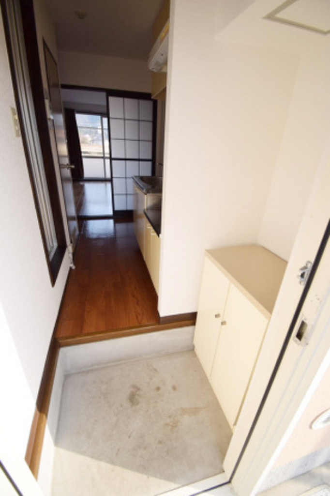 (10/17) 玄関 (10/17) 玄関