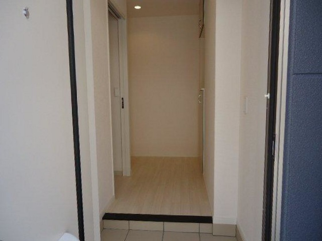 (8/22) 玄関 (8/22) 玄関