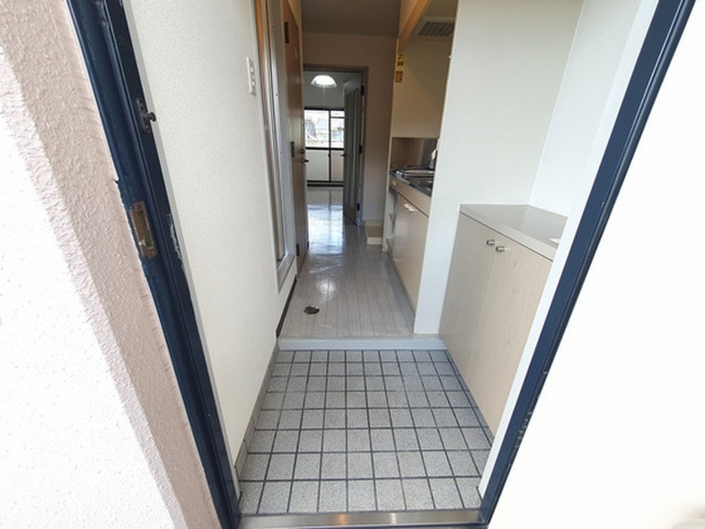 (8/23) 玄関 (8/23) 玄関