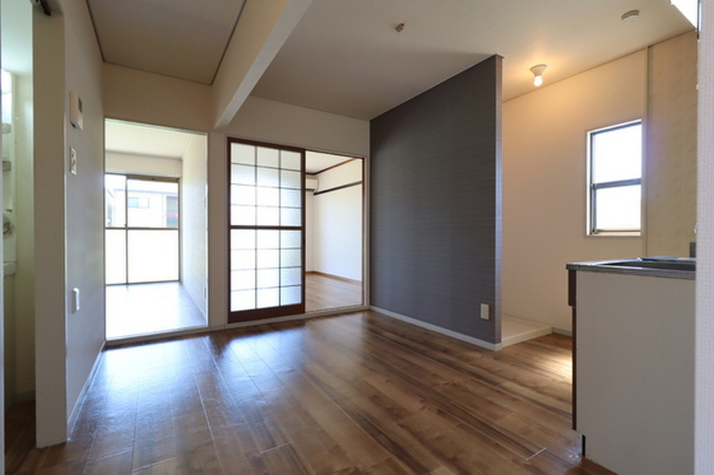 (2/24) 居室・リビング (2/24) 居室・リビング