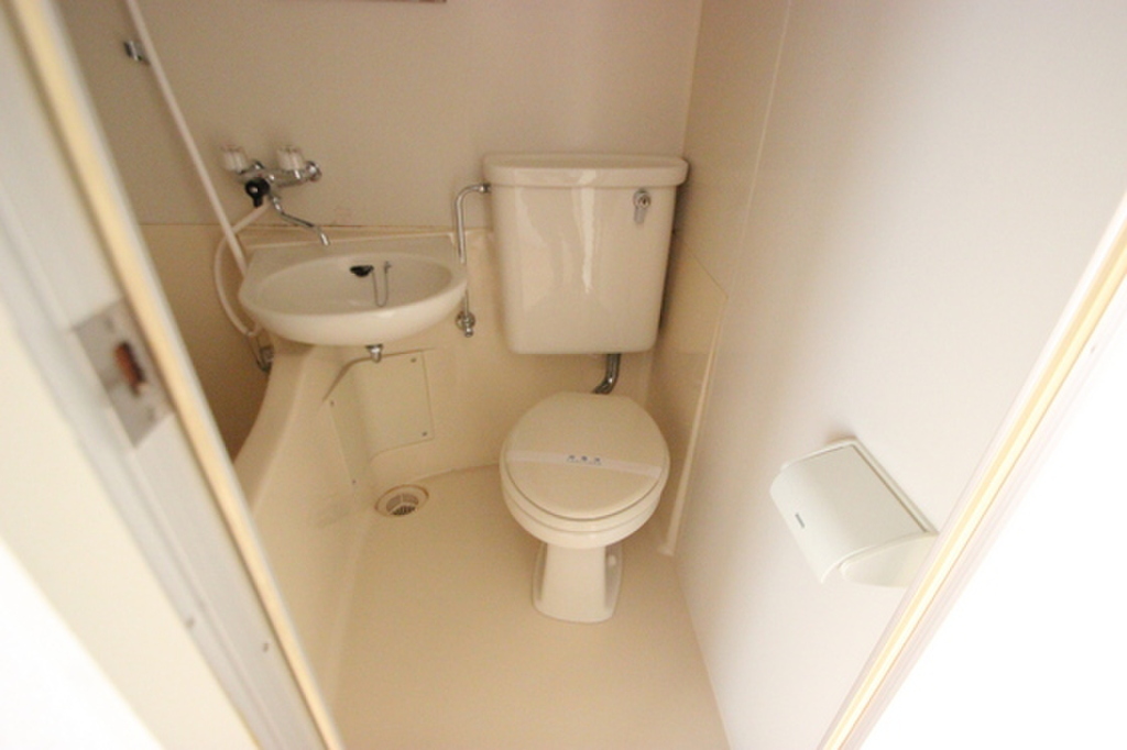 (5/19) ※写真は別号室です (5/19) ※写真は別号室です