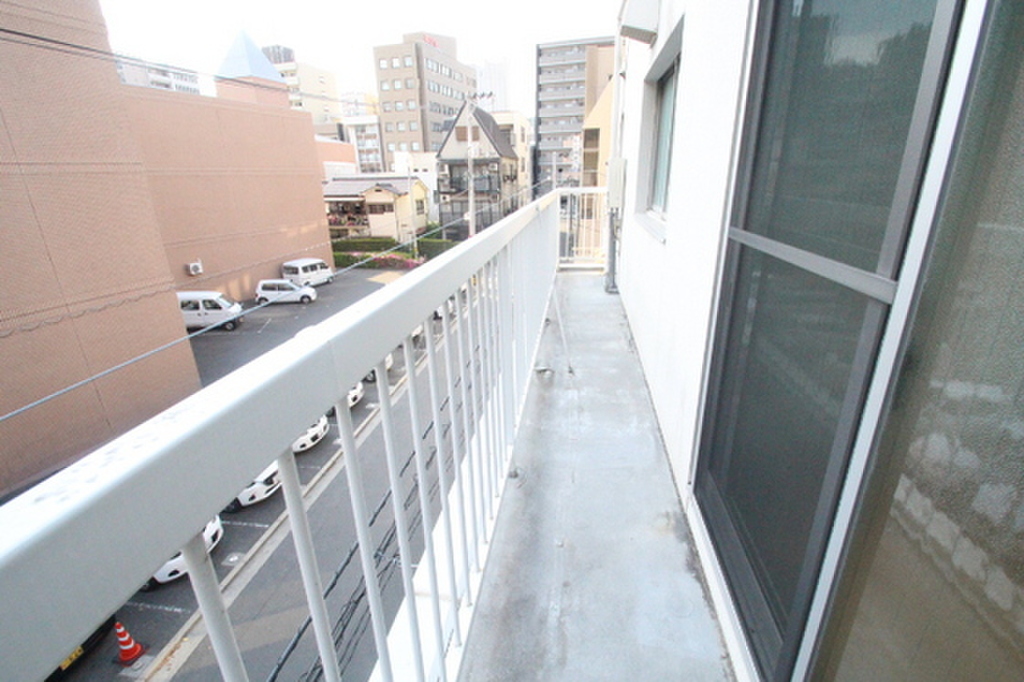 (10/17) バルコニー