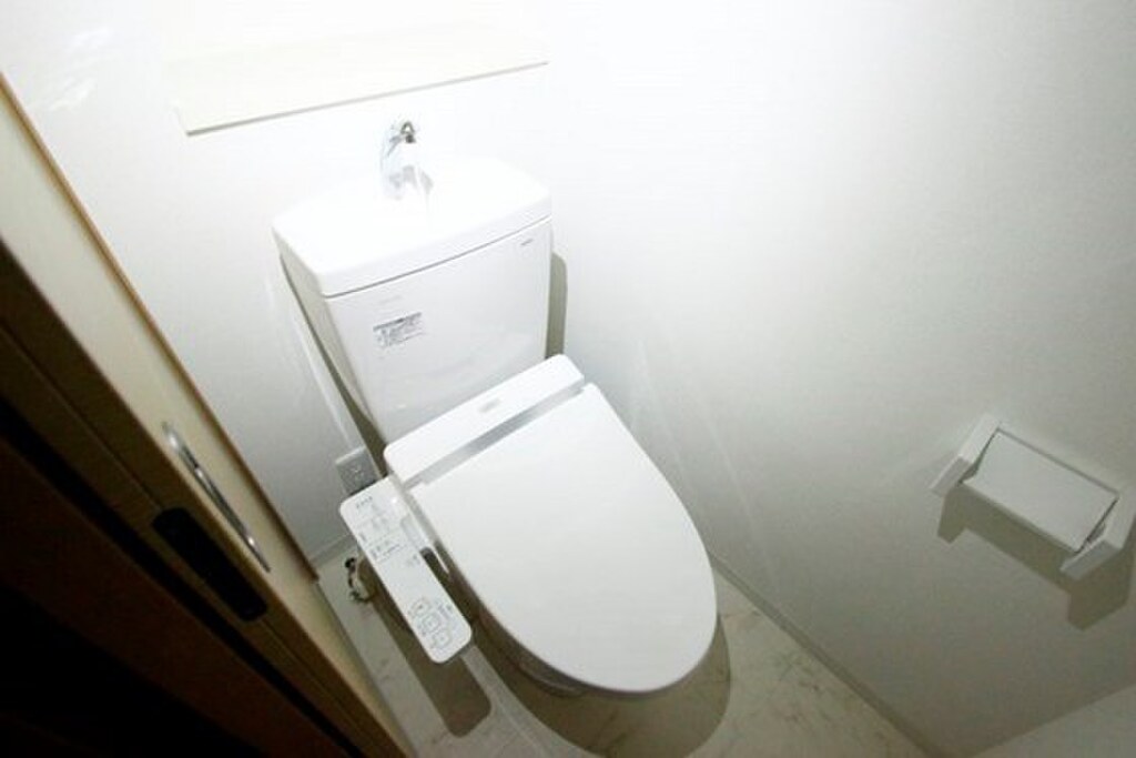 (5/19) ※掲載写真は同マンション別部屋参考写真となります。