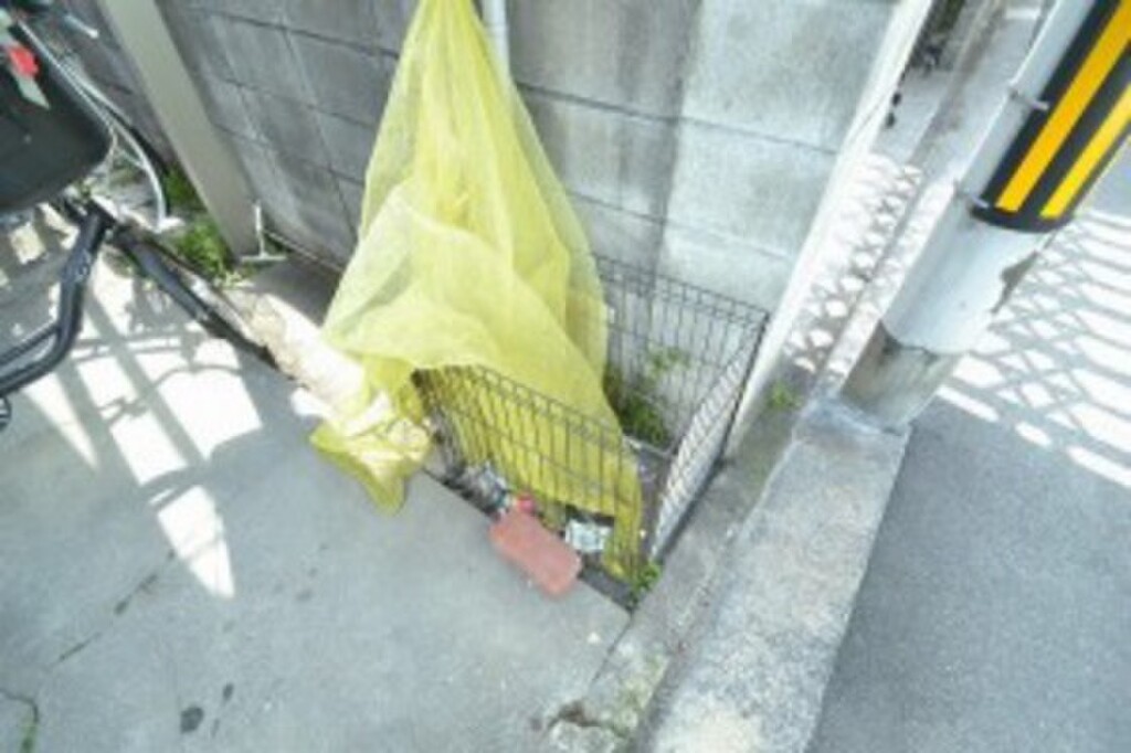 (13/21) 庭 (13/21) 庭