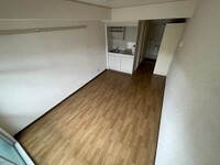 第8長束ビル
