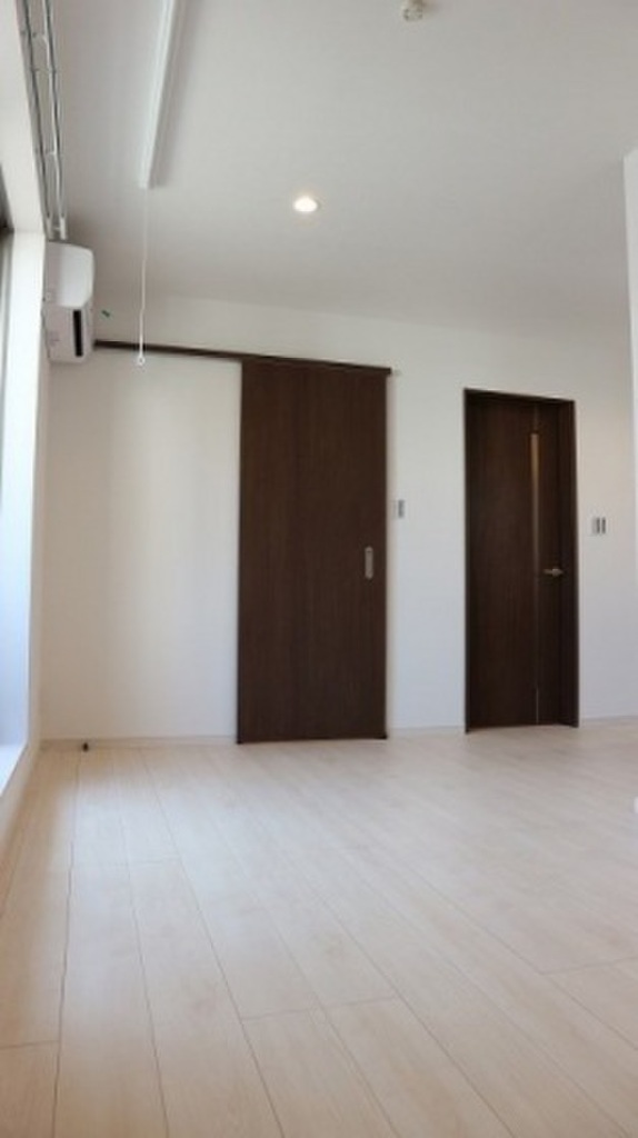 (2/15) 居室・リビング (2/15) 居室・リビング