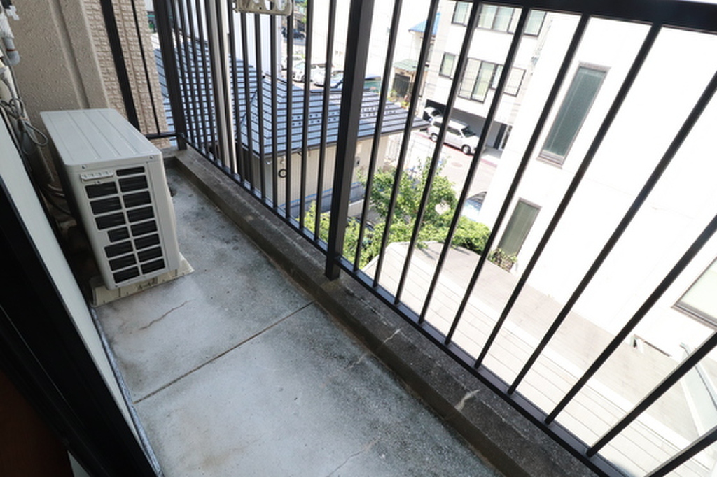 (12/25) バルコニー