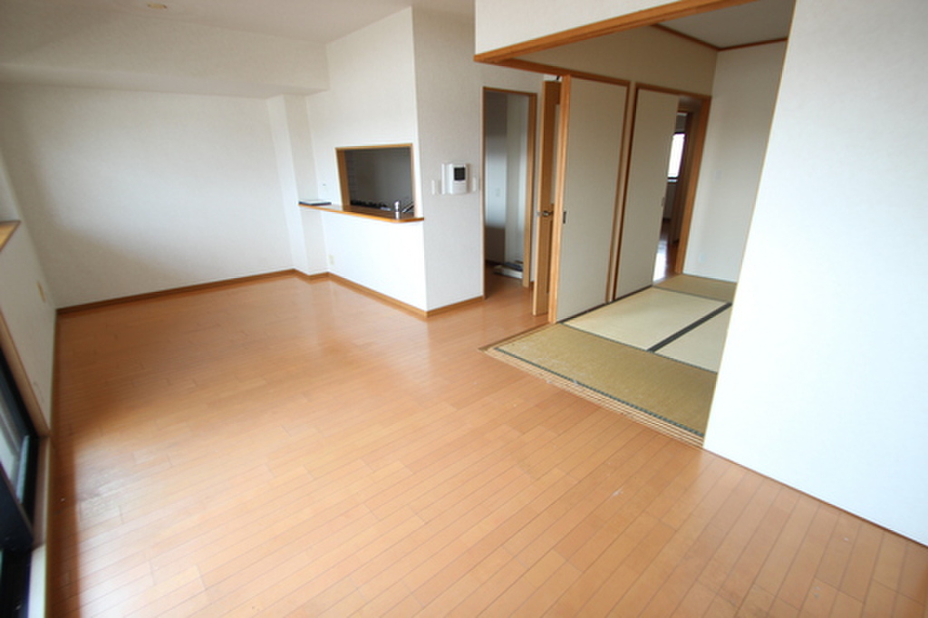 (2/21) 居室・リビング (2/21) 居室・リビング