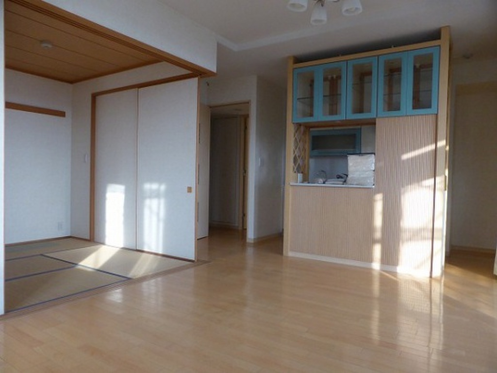 (2/17) 居室・リビング (2/17) 居室・リビング