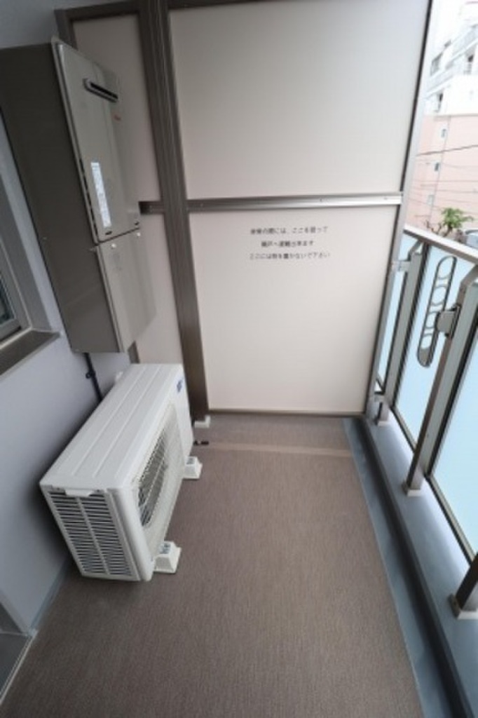 (8/16) バルコニー