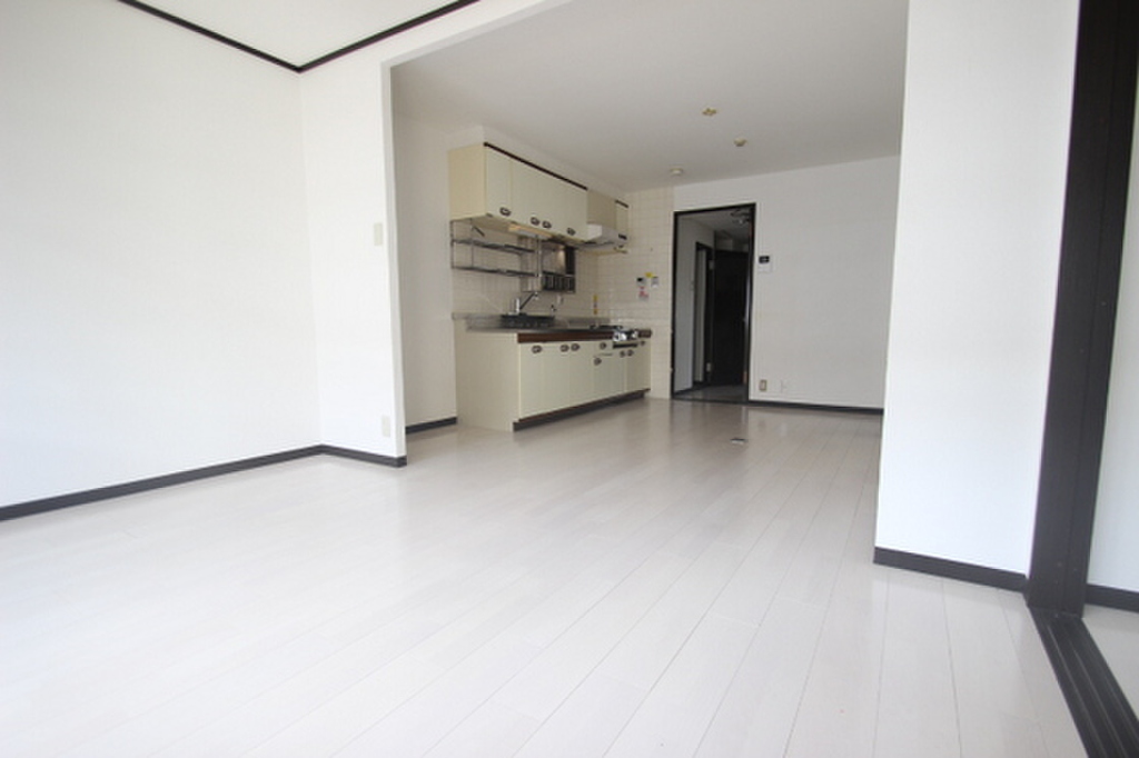 (2/27) 居室・リビング (2/27) 居室・リビング