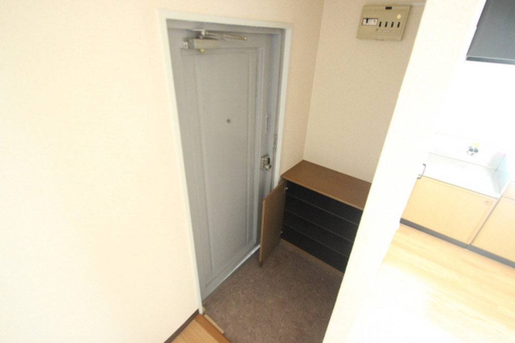 (11/21) 玄関 (11/21) 玄関