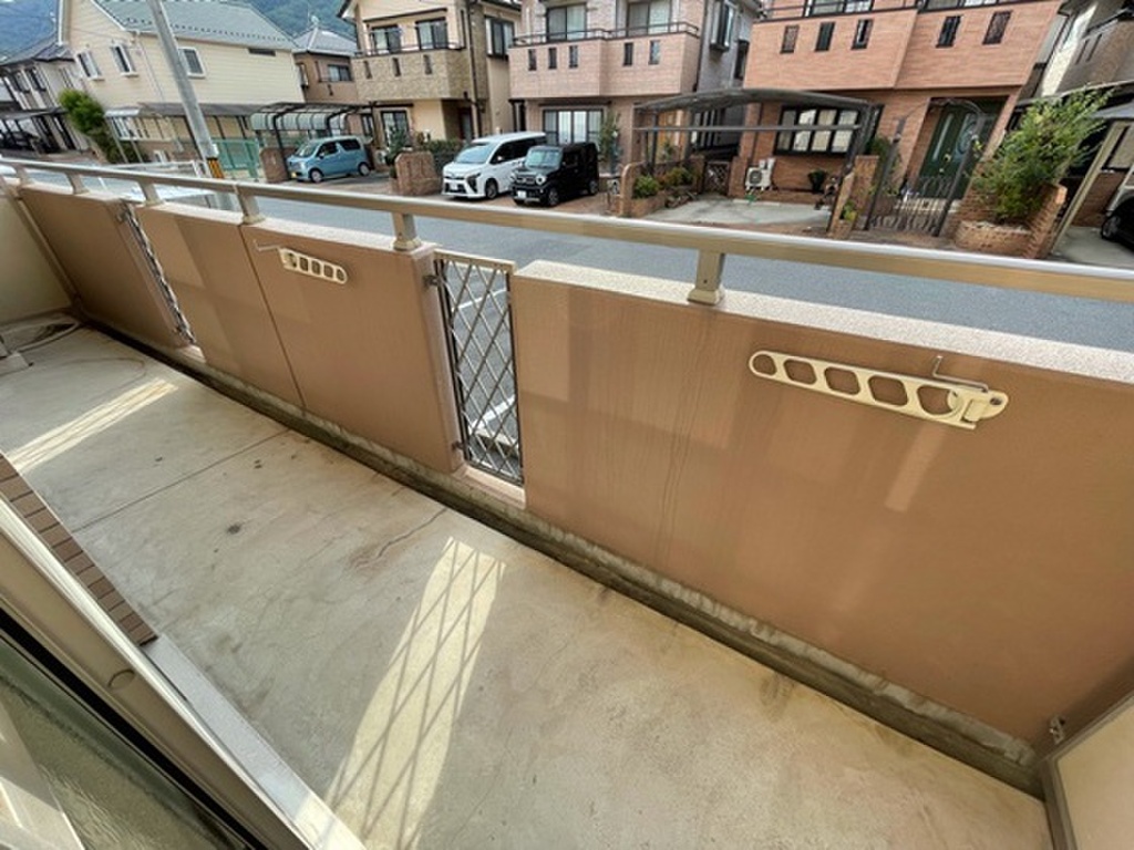 (12/18) バルコニー (12/18) バルコニー