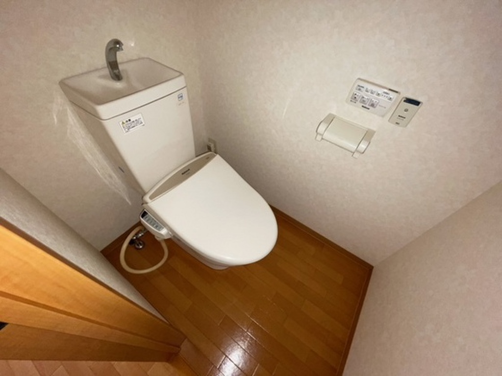 (5/18) トイレ (5/18) トイレ