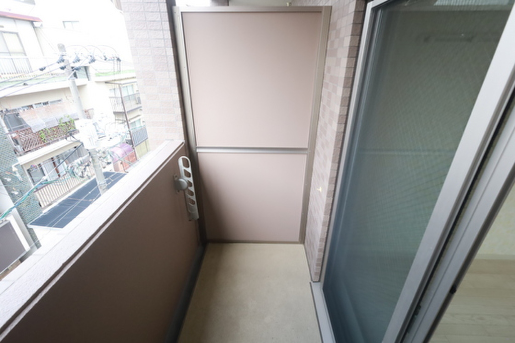 (12/23) バルコニー