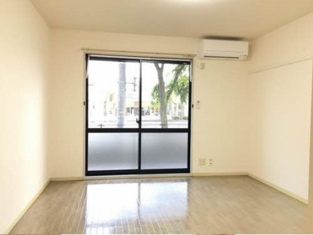 (2/17) 居室・リビング (2/17) 居室・リビング