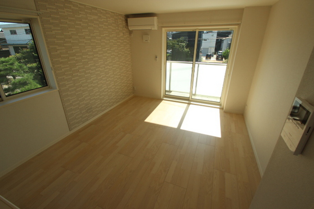 (2/26) 居室・リビング (2/26) 居室・リビング