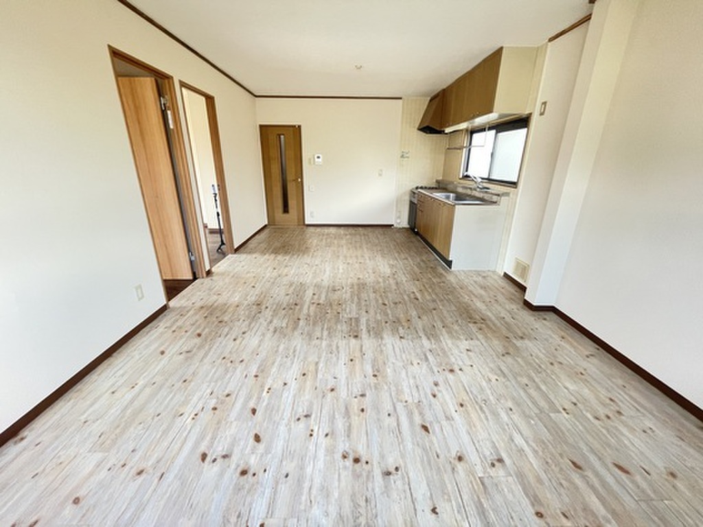 (2/23) 居室・リビング (2/23) 居室・リビング