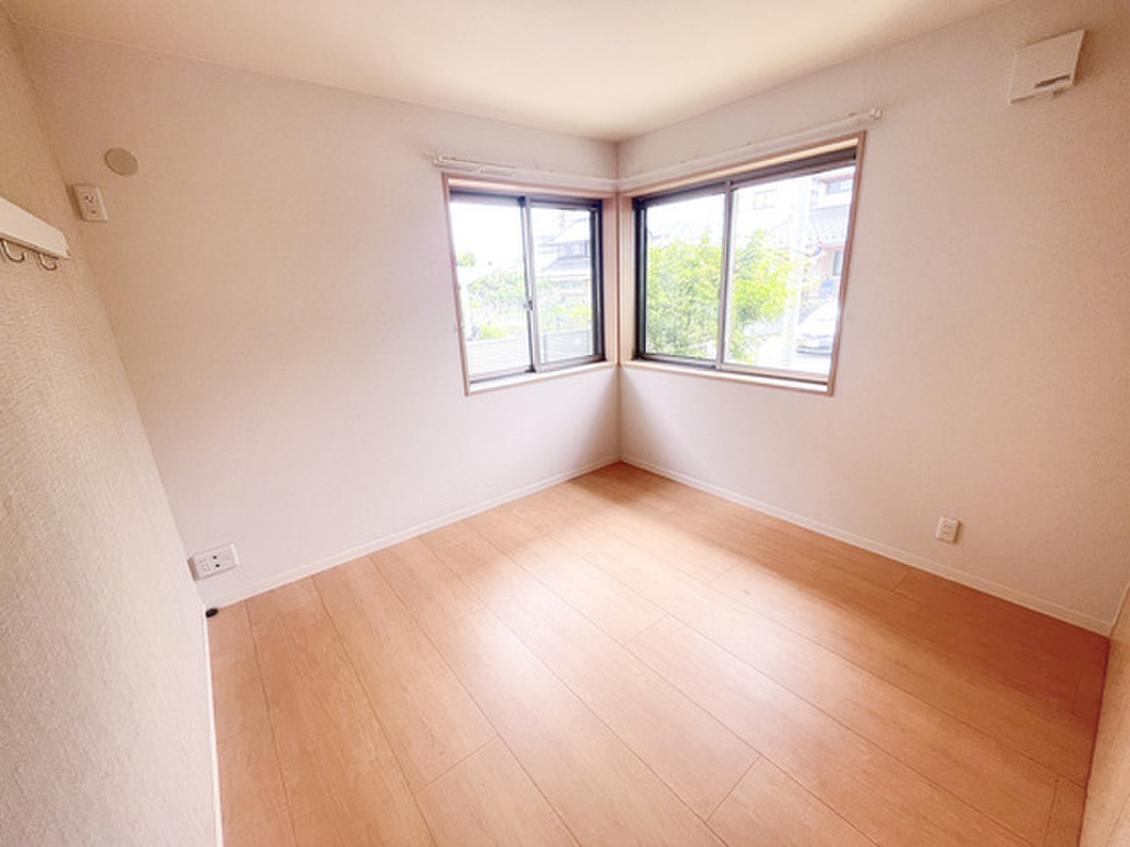 (13/22) ※別号室の写真です