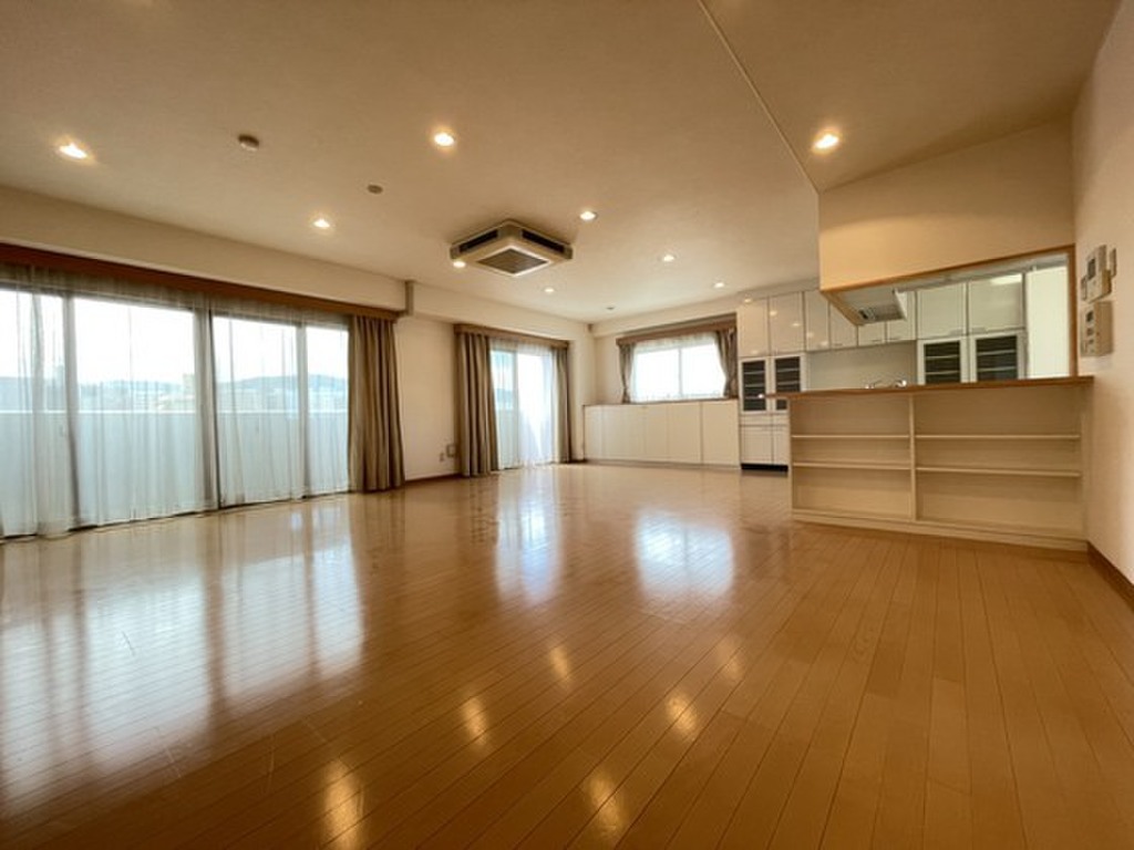 (2/23) 居室・リビング (2/23) 居室・リビング