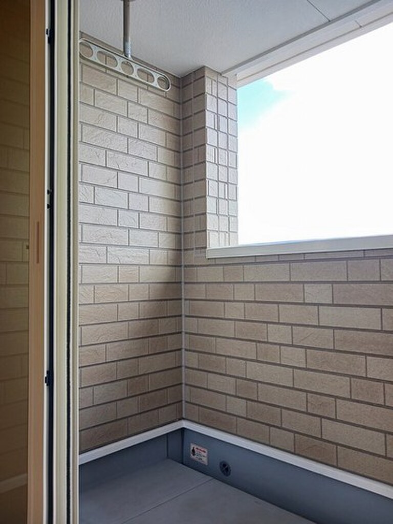 (8/15) バルコニー (8/15) バルコニー