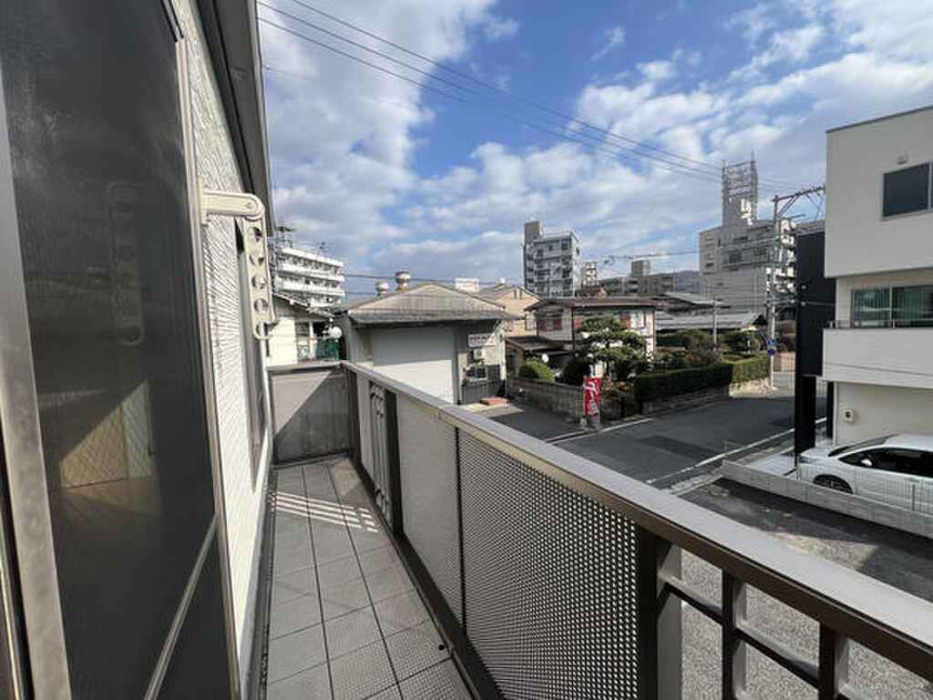 (13/24) バルコニー