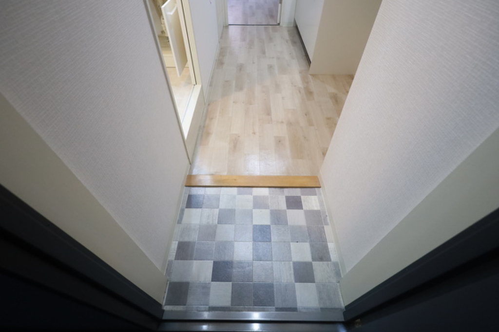 (8/23) 玄関 (8/23) 玄関