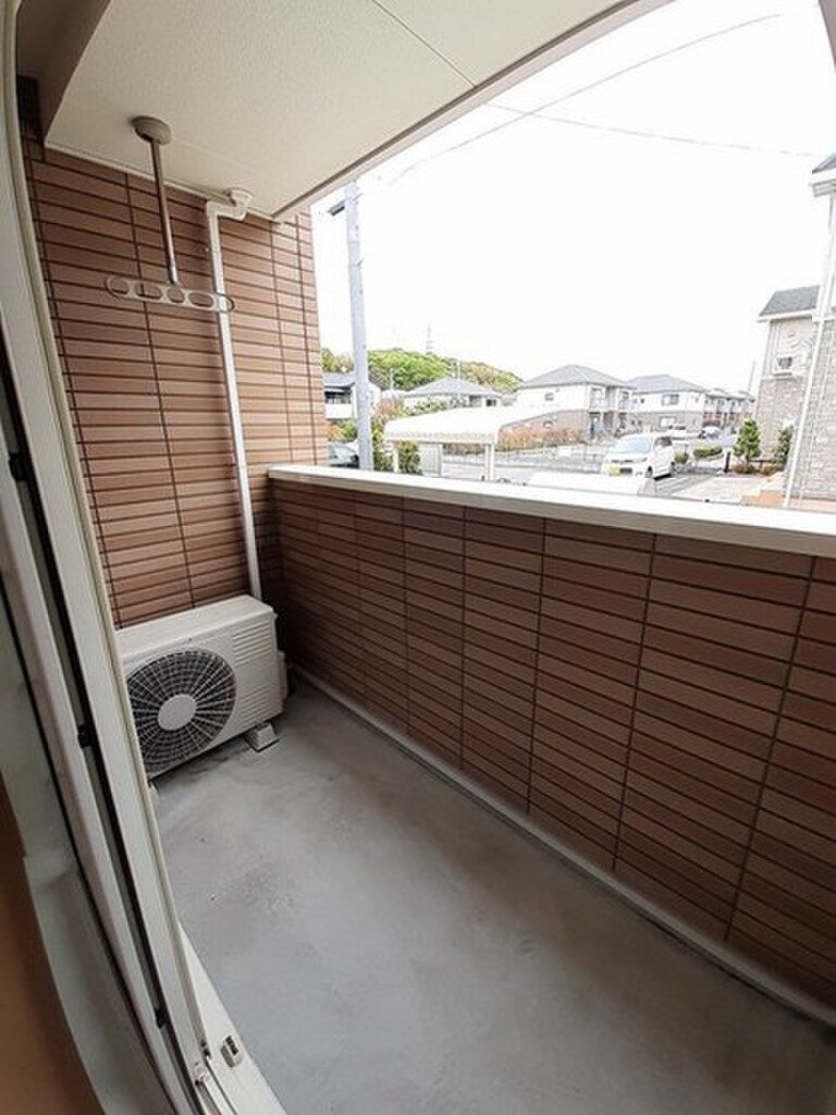 (8/16) バルコニー (8/16) バルコニー