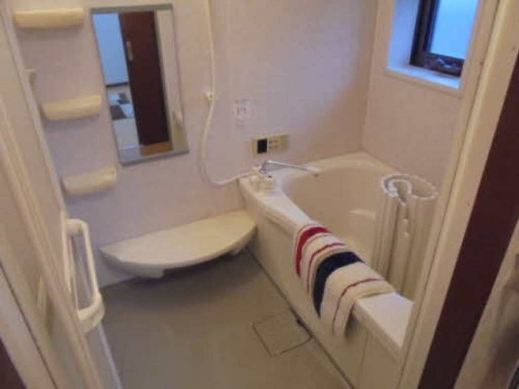 (4/20) 他部屋です (4/20) 他部屋です