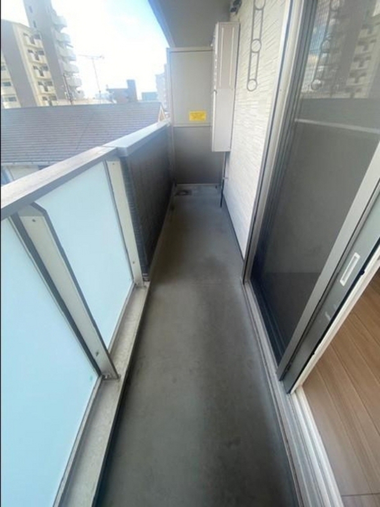 (11/18) バルコニー (11/18) バルコニー