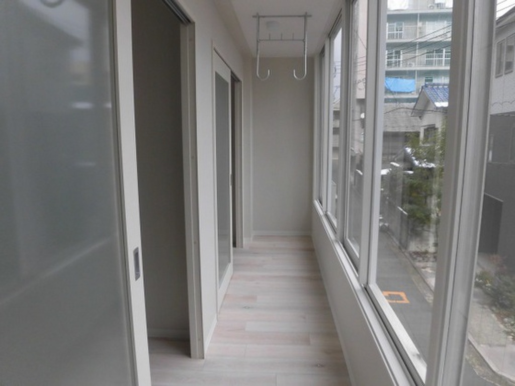 (8/20) バルコニー (8/20) バルコニー