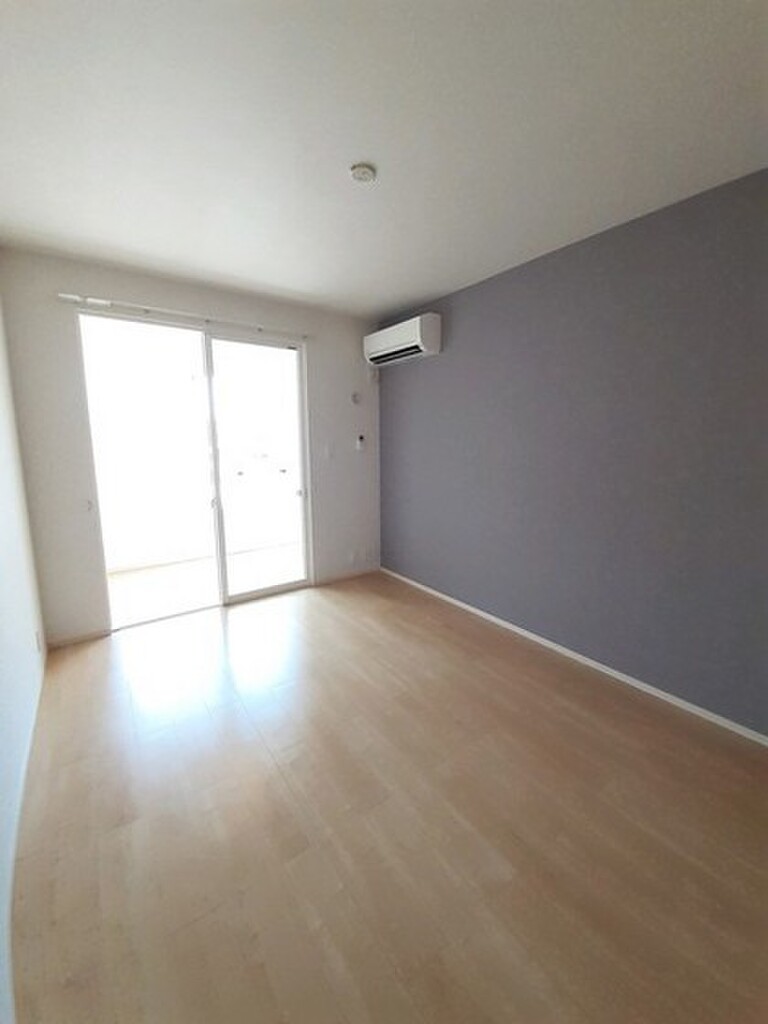 (2/15) 居室・リビング (2/15) 居室・リビング