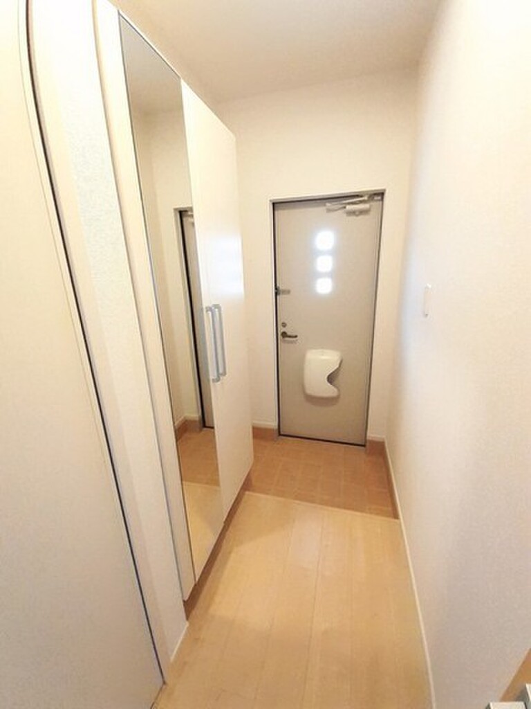 (10/15) 玄関 (10/15) 玄関