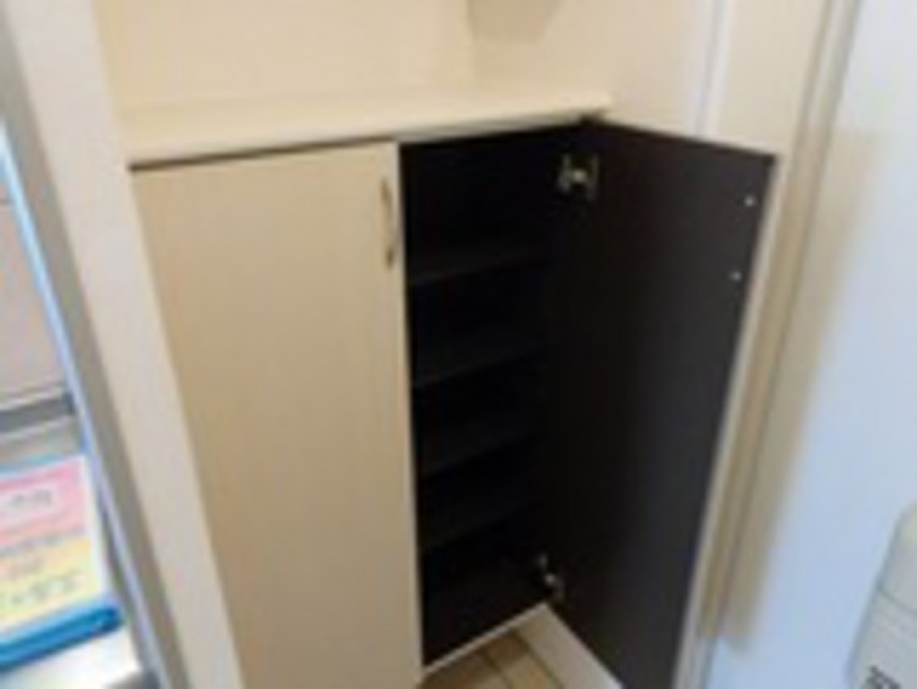 (12/18) 玄関 (12/18) 玄関