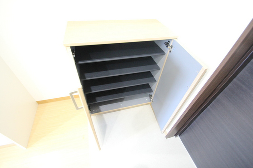 (11/22) 玄関 (11/22) 玄関