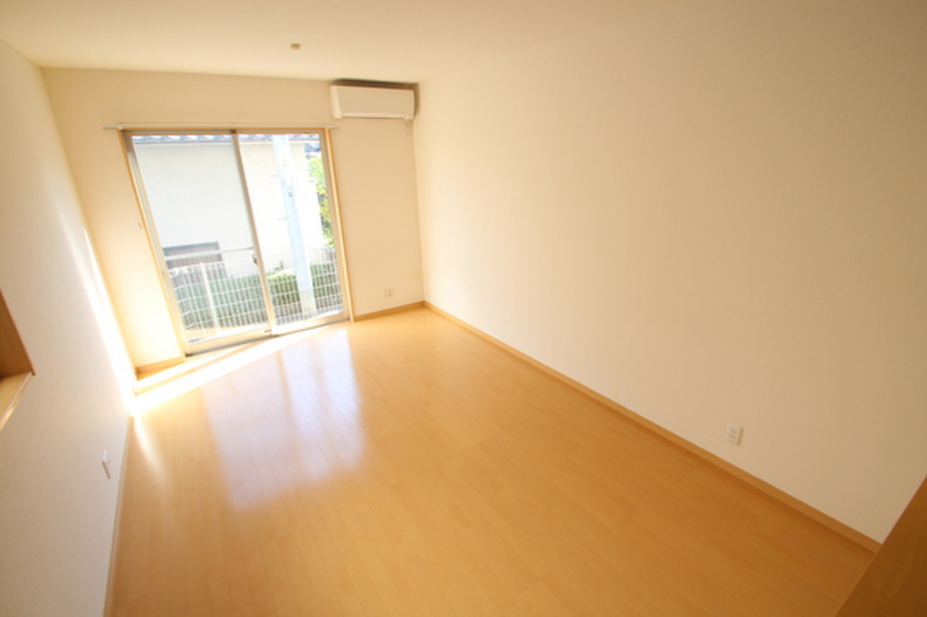 (2/21) 居室・リビング (2/21) 居室・リビング