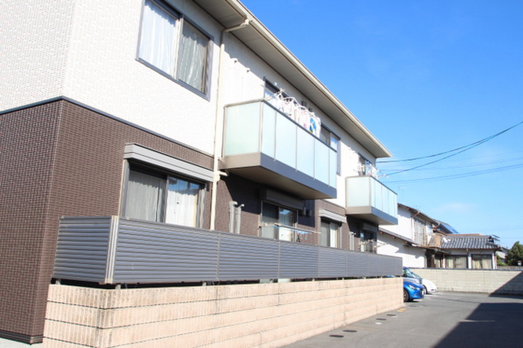 (2/15) 庭 (2/15) 庭