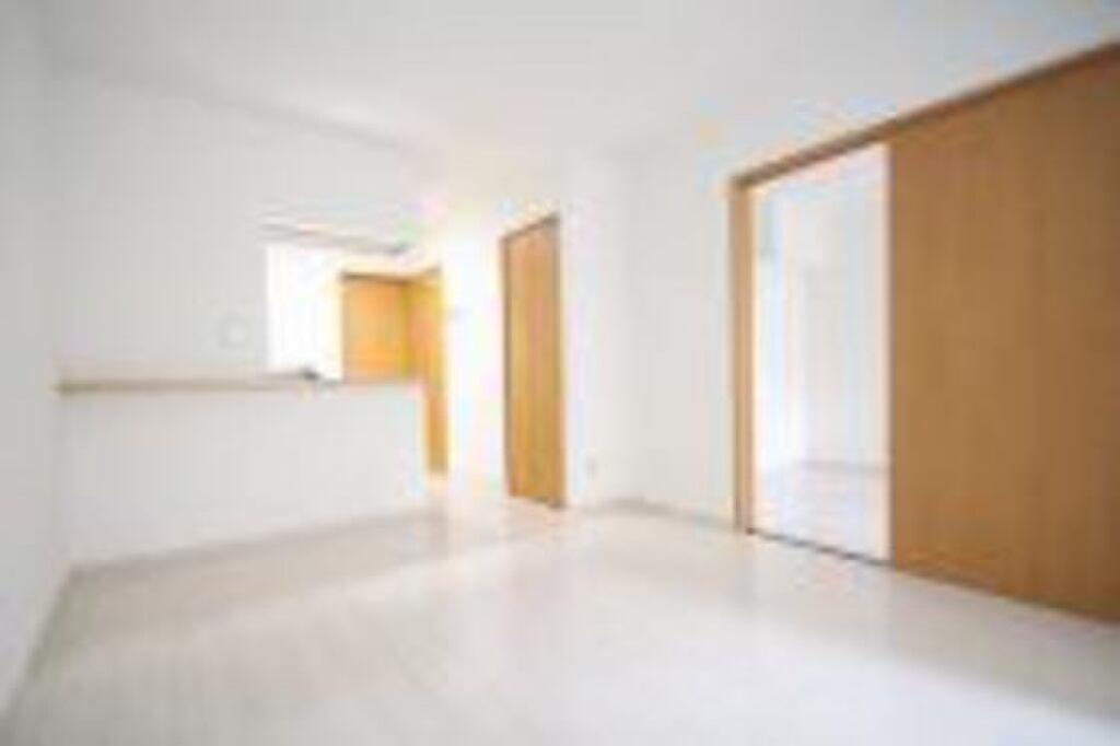 (2/18) 居室・リビング (2/18) 居室・リビング