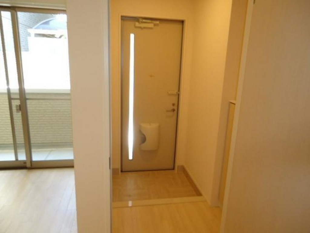 (9/25) 玄関 (9/25) 玄関