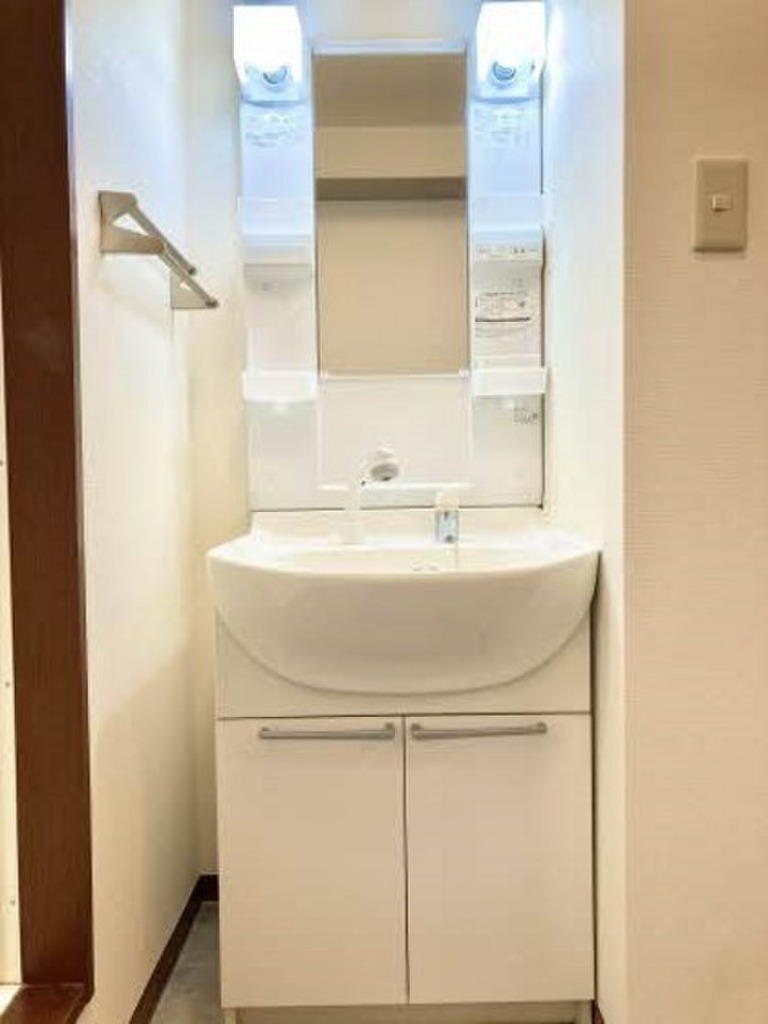 (6/18) 洗面所 (6/18) 洗面所