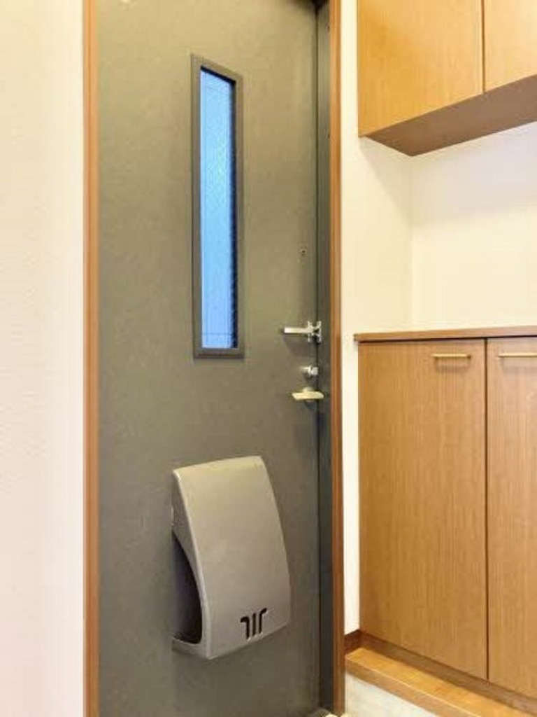 (12/18) 玄関 (12/18) 玄関