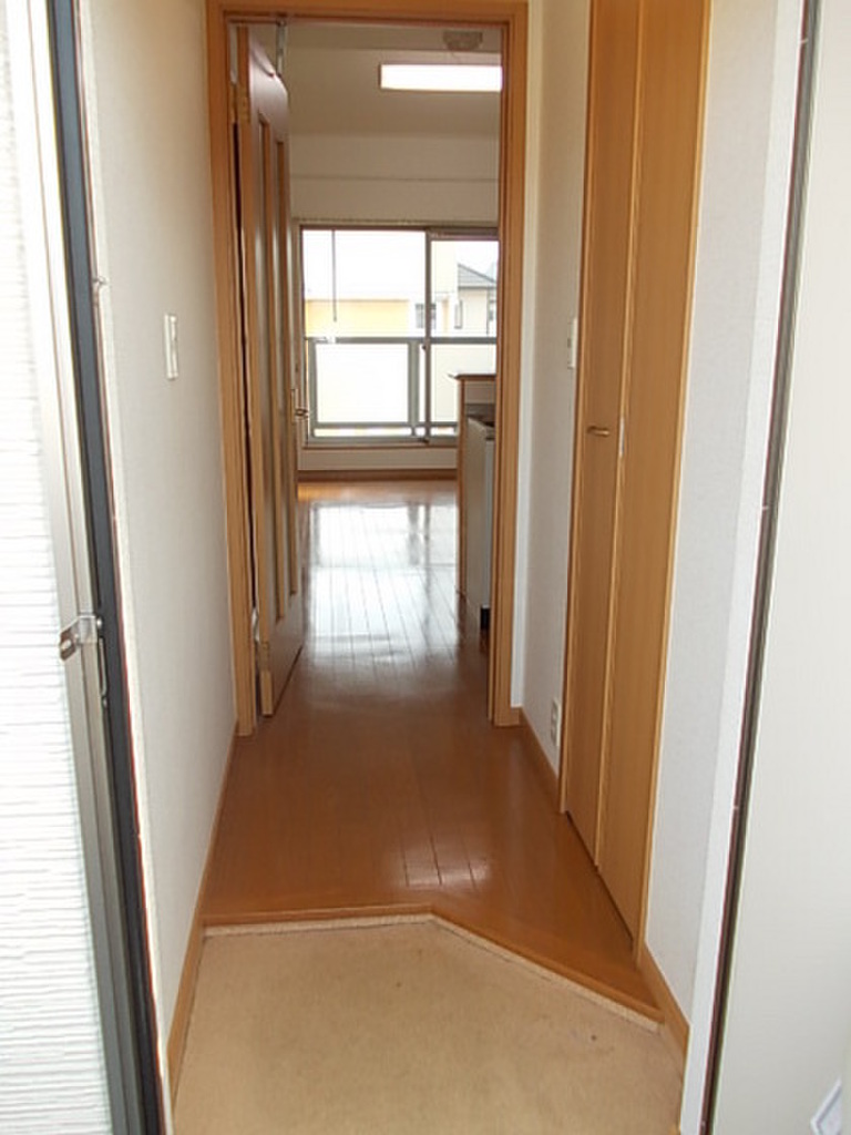 (9/16) 玄関 (9/16) 玄関