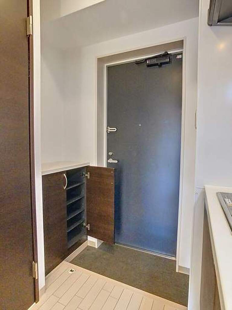 (22/27) 玄関 (22/27) 玄関