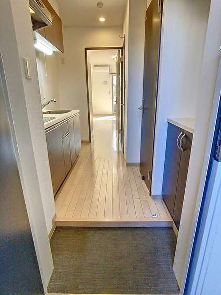 (9/27) 玄関 (9/27) 玄関